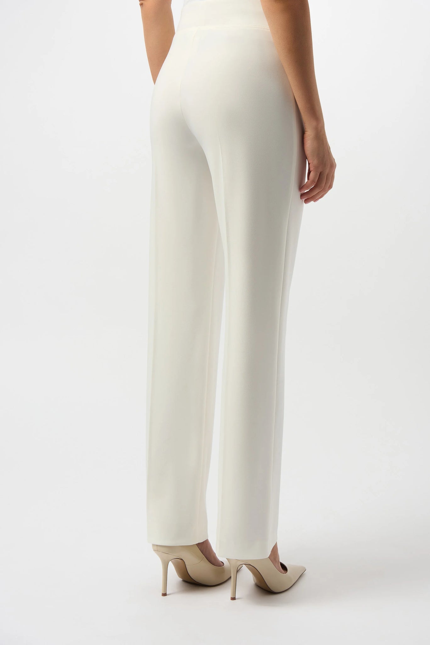 Classic Wide-Leg Pant