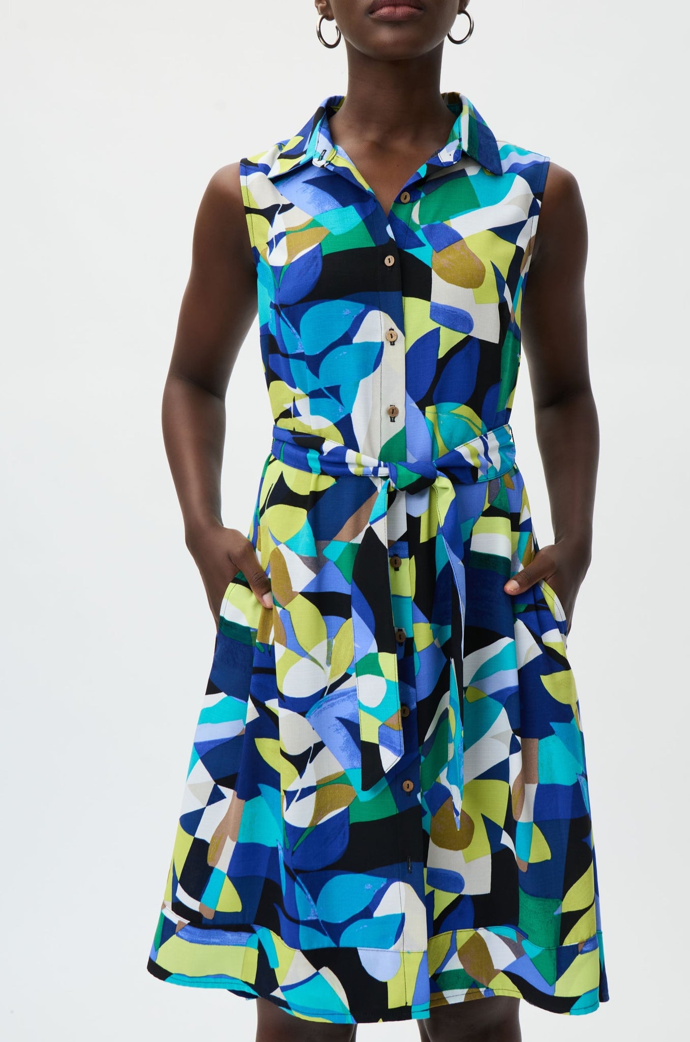 Sleeveless Tropical Print Dress