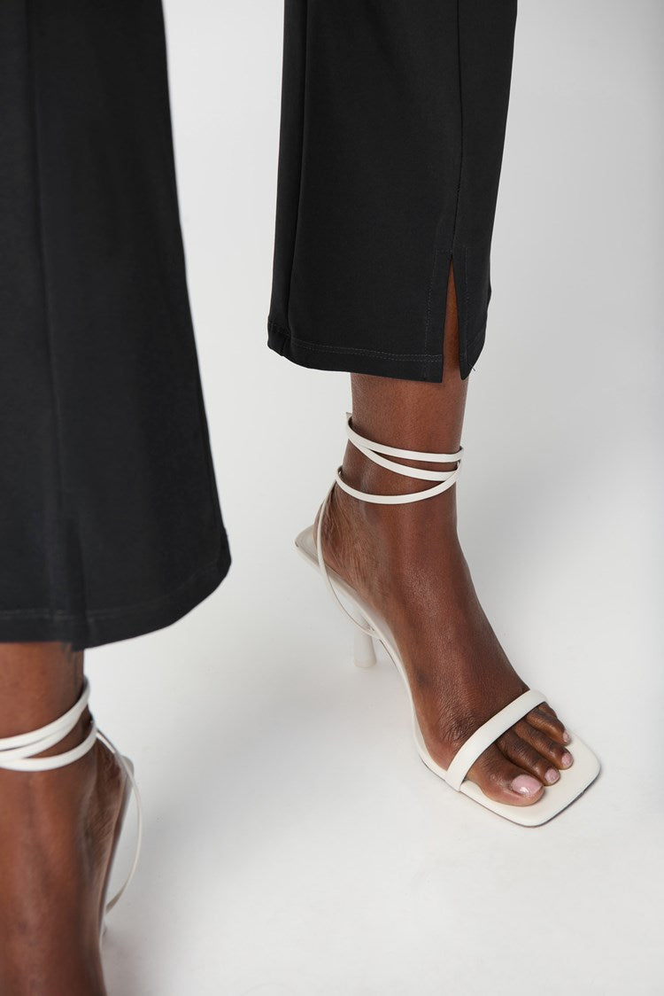 Silky Knit Pull-On Pants | Black