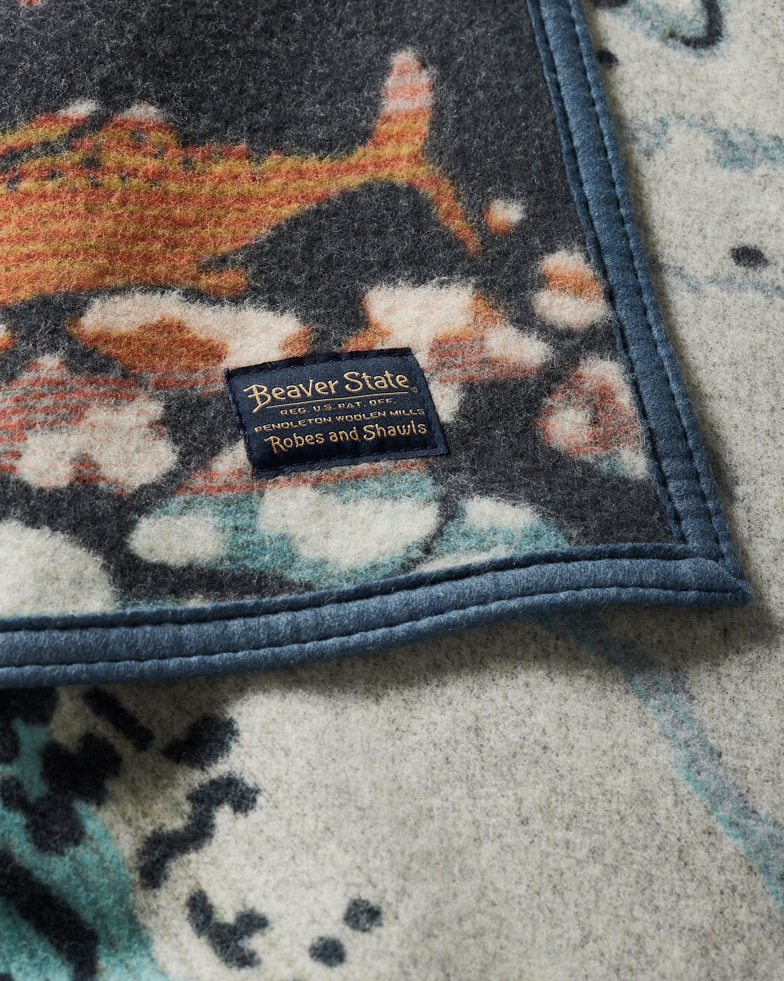 Salmon Falls Jacquard Robe