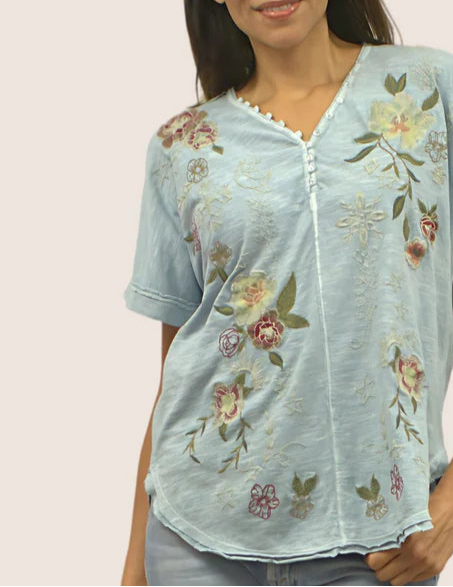 Reve Embroidered Tee