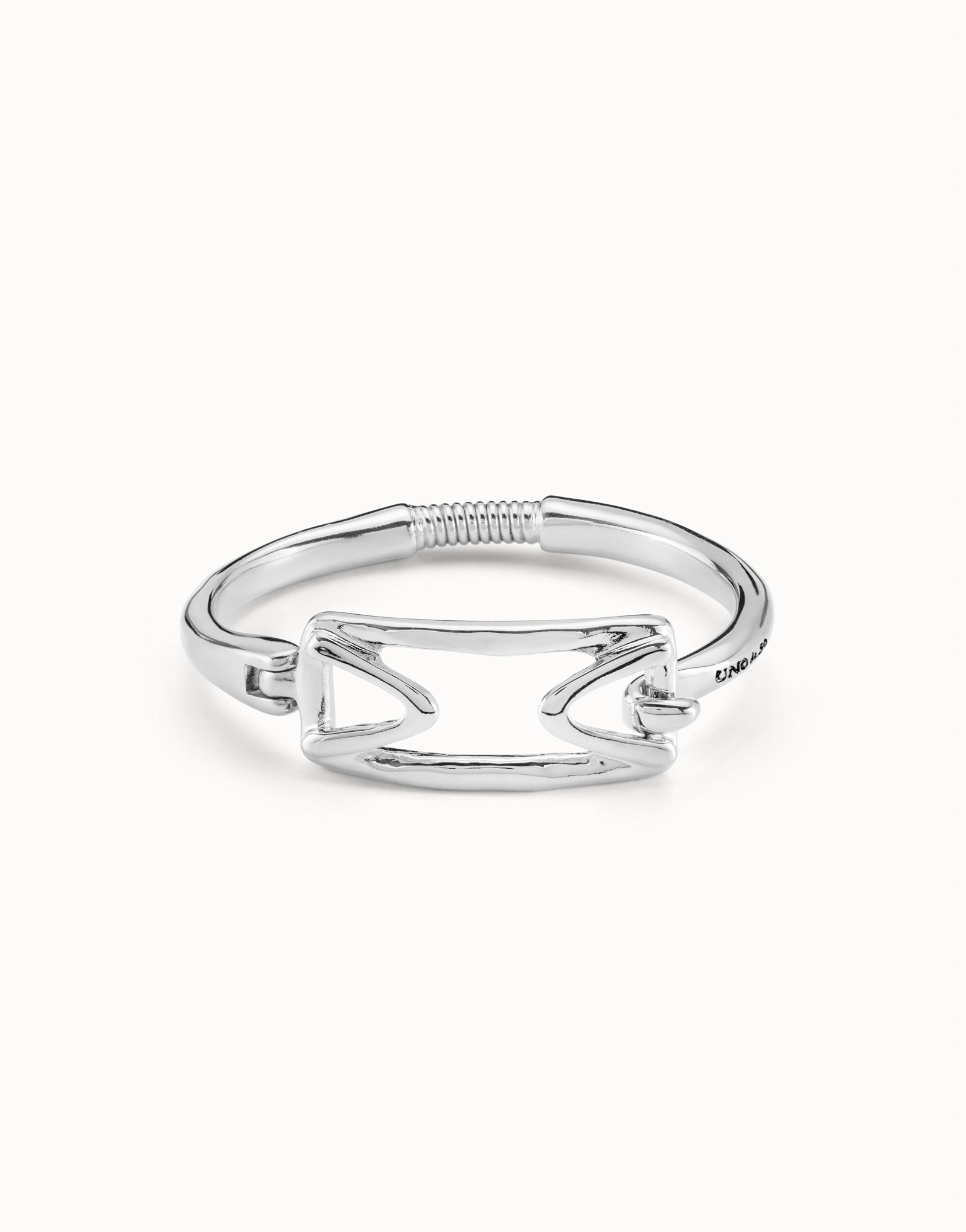 Stand Out Bracelet in Silver