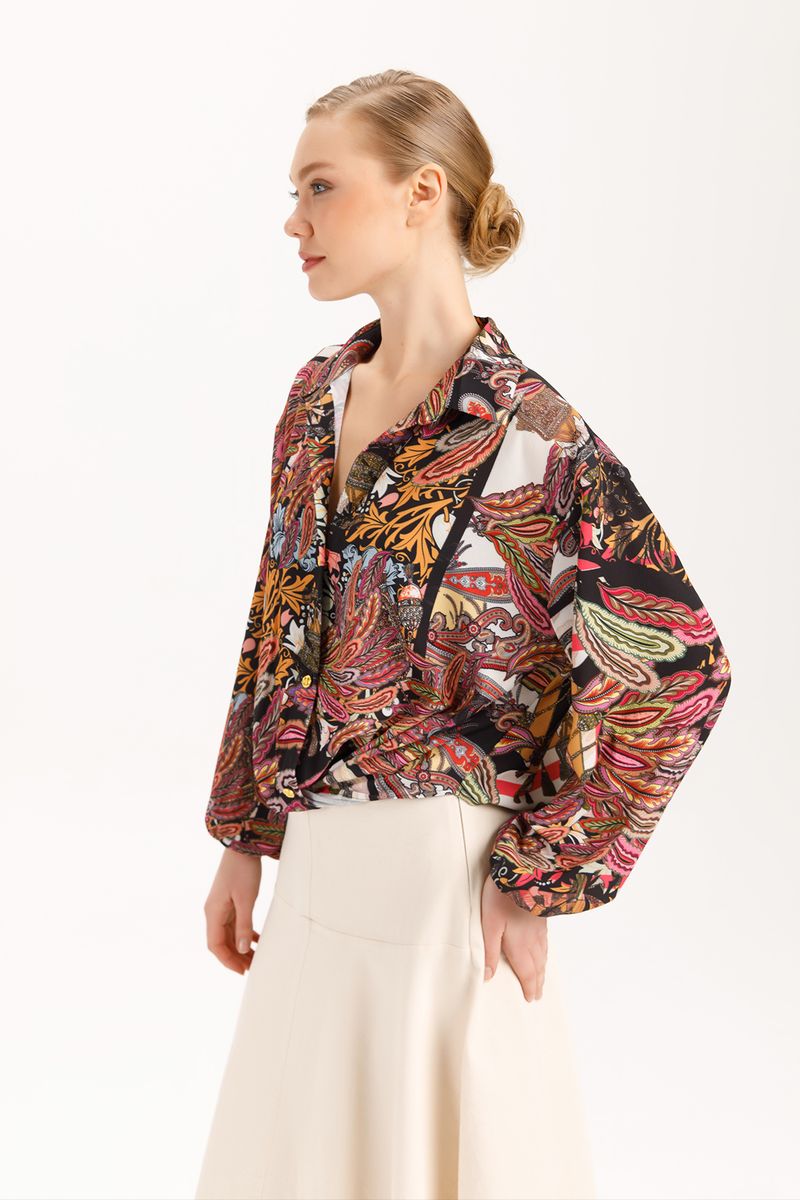 Pubol Twist Front Blouse