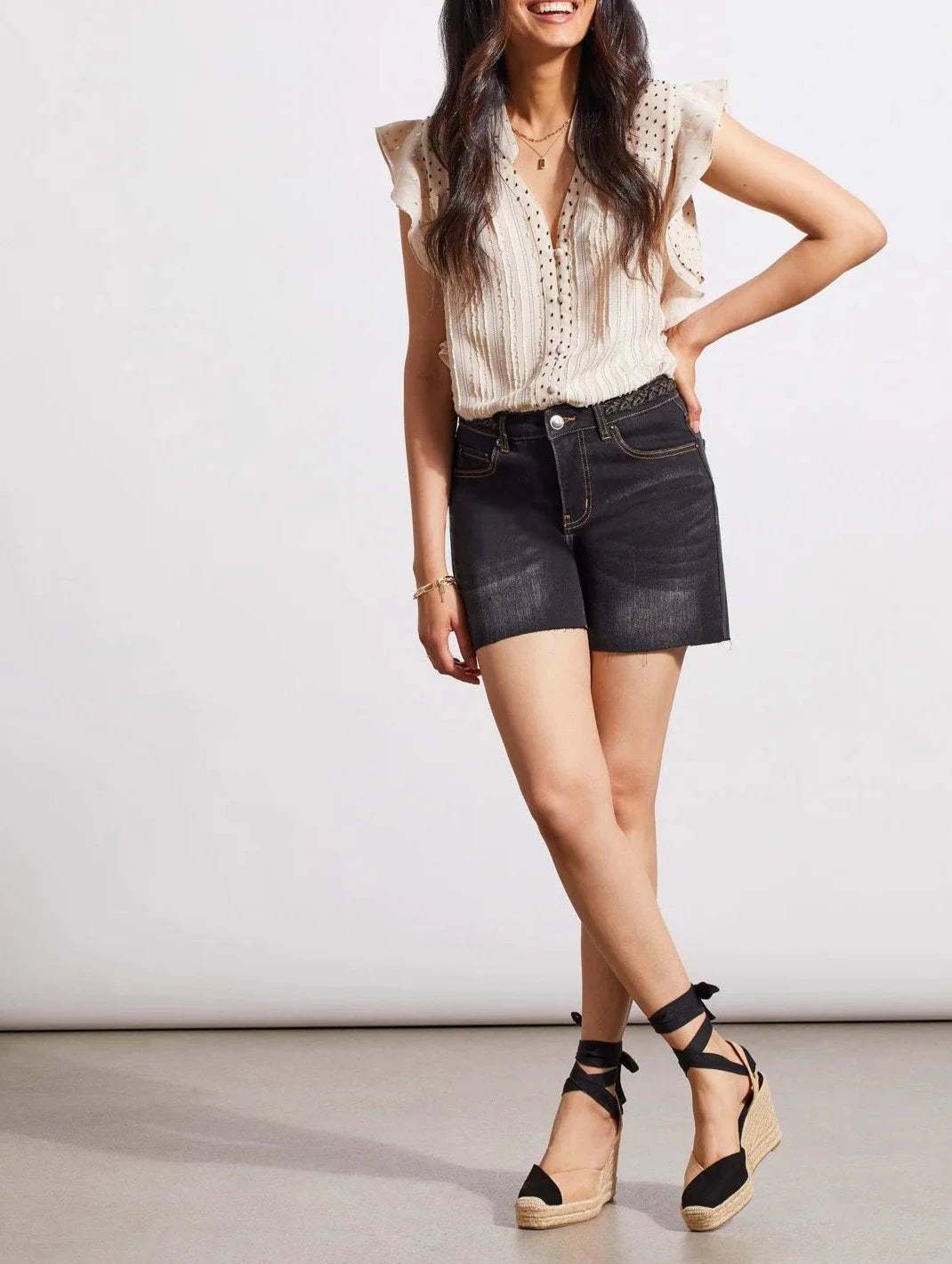 Audrey Girlfriend Classic Denim Short | Dusty Black