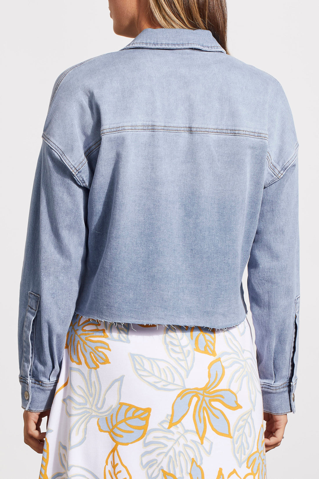 CROPPED DENIM SHACKET WITH POCKETS | Sky blue