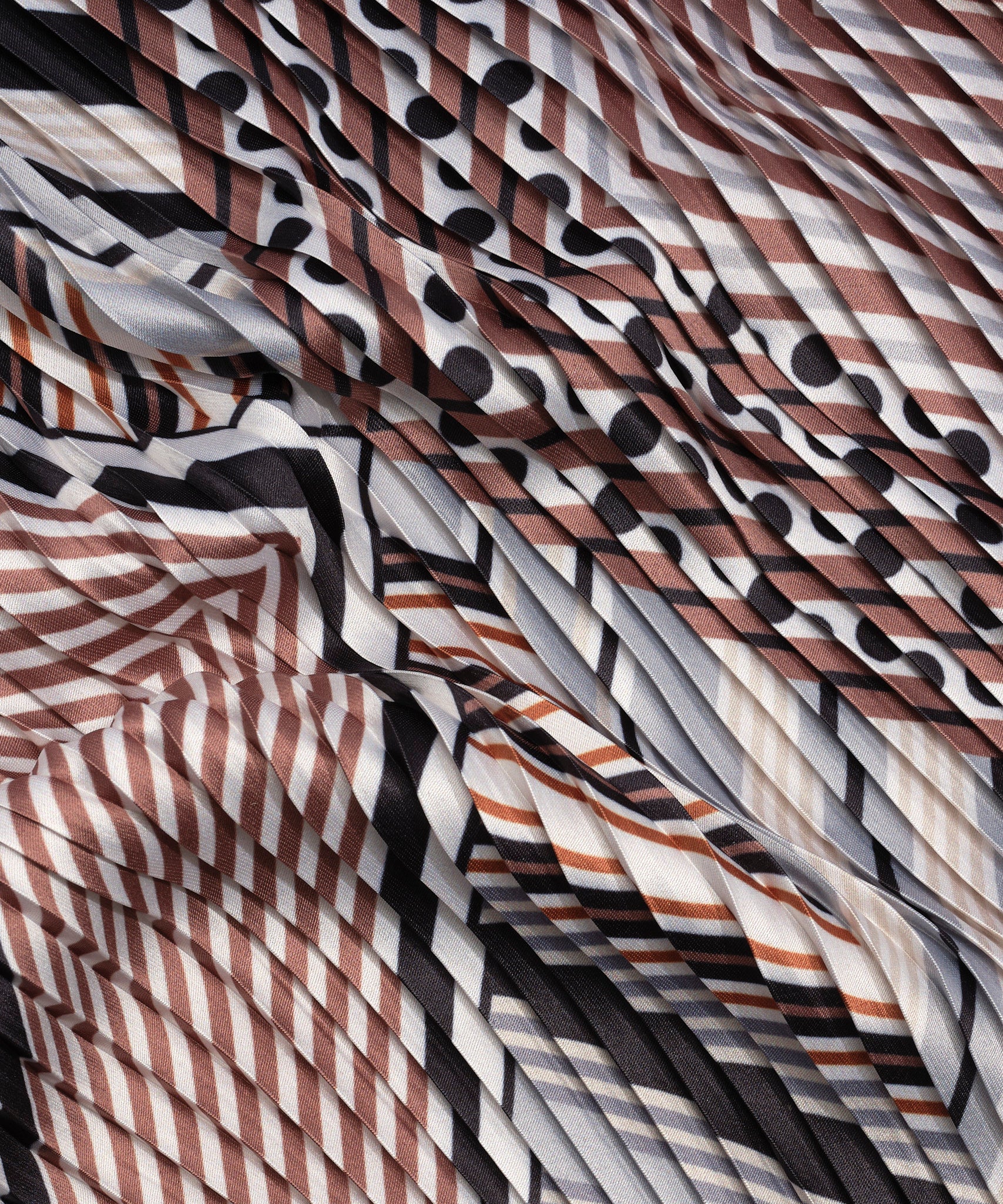 Downtown Pleated Diamond Scarf