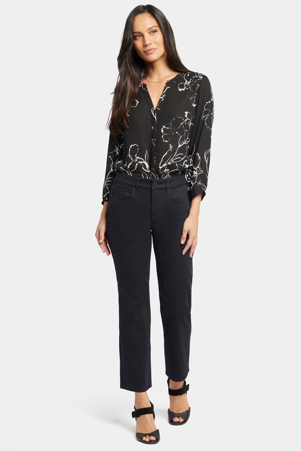 Marilyn Straight Ankle Jeans