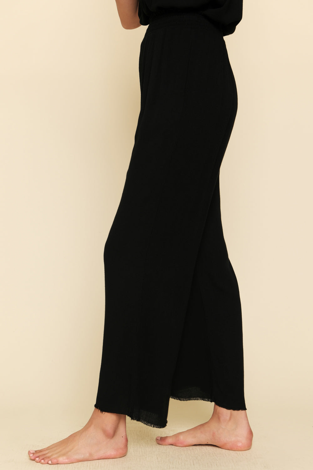 FRAYED STRAIGHT PANTS | Black 