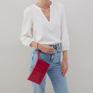 Evolve Wristlet | Fuchsia