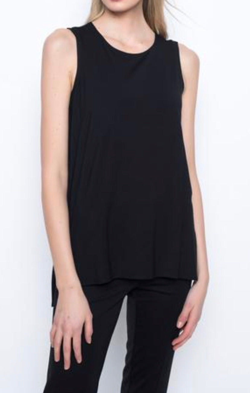 Curved Hem Tank Black