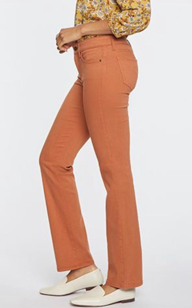 Marilyn Straight Leg Jean