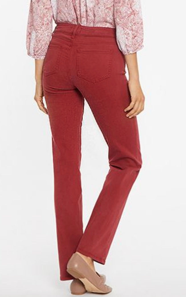 Marilyn Straight Leg Jean