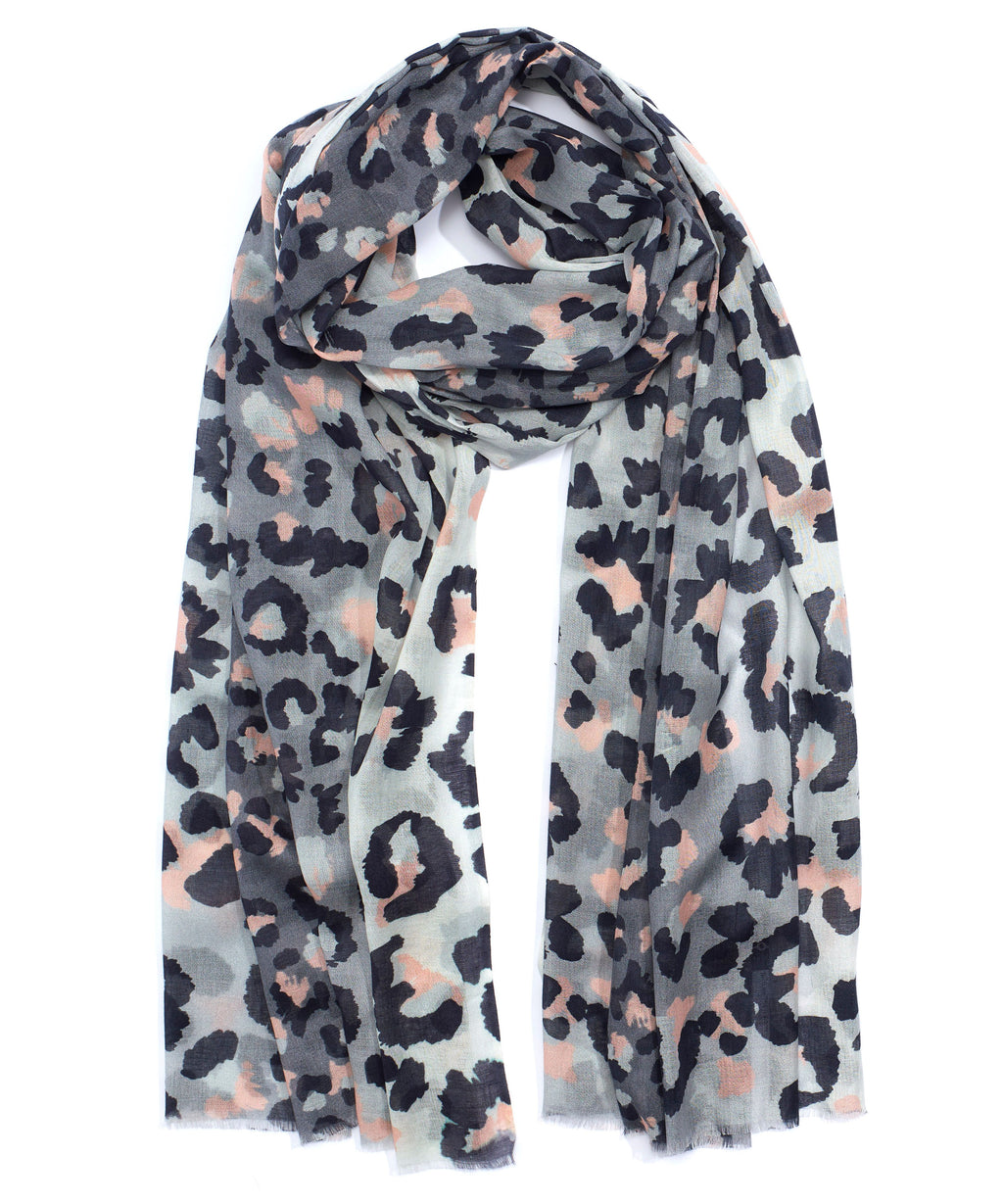 Echo Leopard Scarf