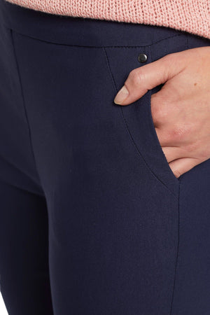 Flatten It Slimming Capri Pants
